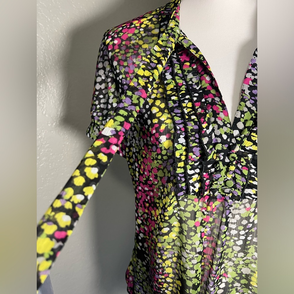 💫 Apostrophe short sleeve modest sheer ruffle front multicolor blouse - Picture 11 of 16